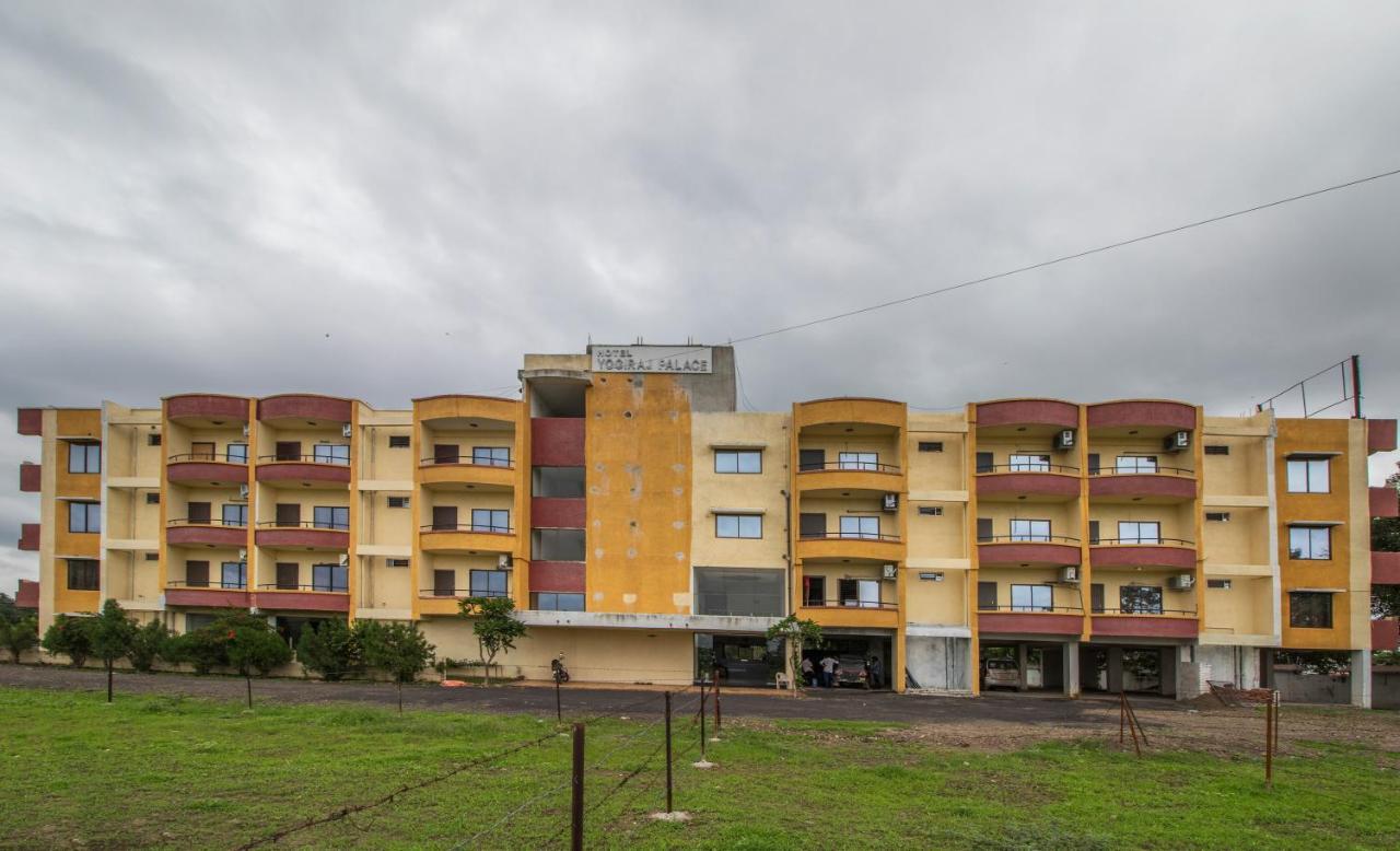 Hotel Yogiraj Palace Shegaon Exterior photo